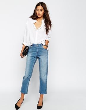 asos-thea-midrise-girlfriend-jeans-in-miami-vintage-blue-with-displaced-knee-rips-vintage-blue