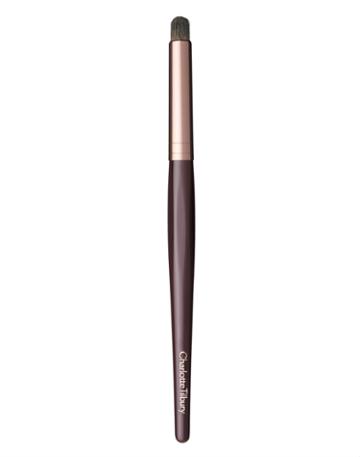 charlotte-tilbury-eye-smudger-brush