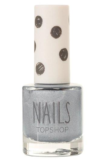 topshop-holographic-nail-polish-winterfrost