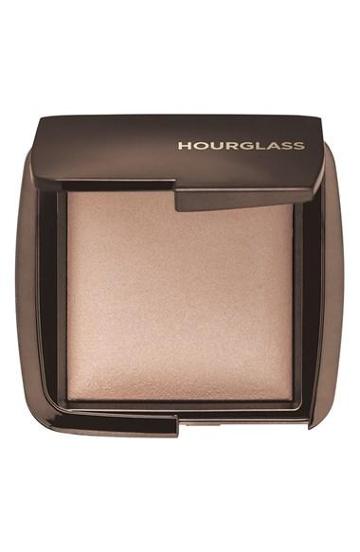 hourglass-cosmetics-ambient-lighting-powder-luminous-light