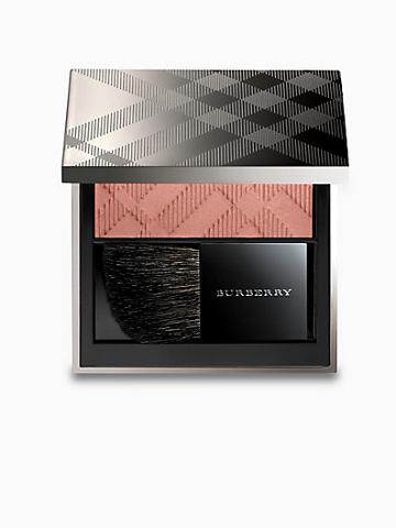 burberry-light-glow-natural-blush