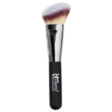 it-cosmetics-heavenly-luxe-angled-radiance-brush